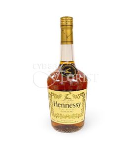 A bottle of Hennessy VS 0.7 L